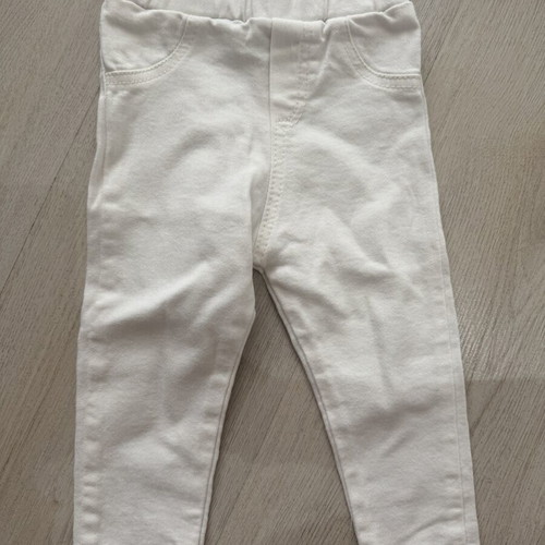 Girls Clothing Set like new, blue embroidered top and white jeans