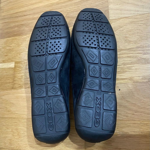 Geox leather suede moccasins black with grey like new