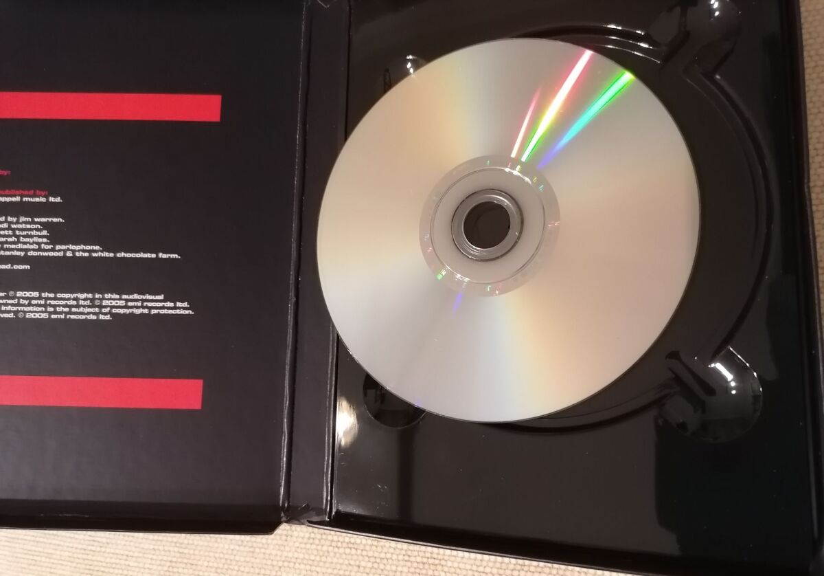 洋楽 DVD RADIOHEAD the astoria london live Radiohead The Astoria London Live DVD… - € 16,00 - Vendora.cy