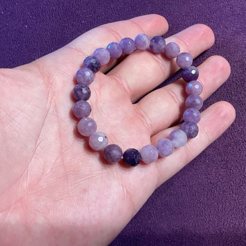 Bracelet made of authentic Lepidolite