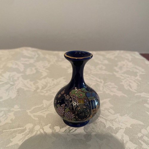 Fine Cobalt Vase new blue with gold 7 x 5 cm