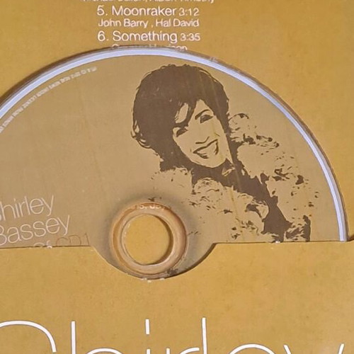 Shirley Bassey Best of CD used, first disc only