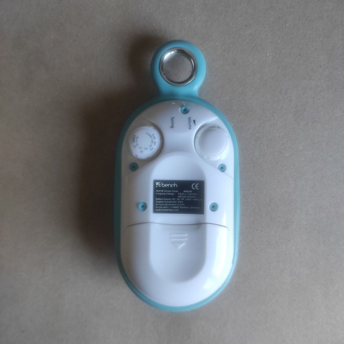 Bench KH 2245 waterproof bathroom radio used with limited functionality