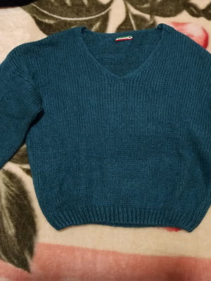Woolen sweater