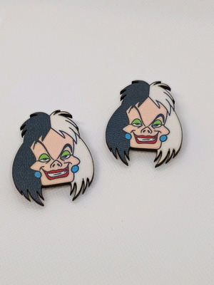 Cruella earrings wooden like new with stainless steel clasp