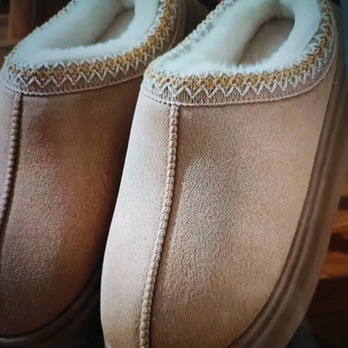 Slippers new size 38 beige and brown