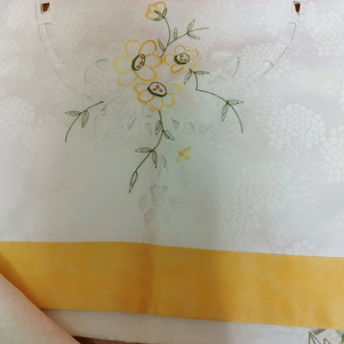 Satin table linen set with cutwork and floral embroidery, new, 5 pieces