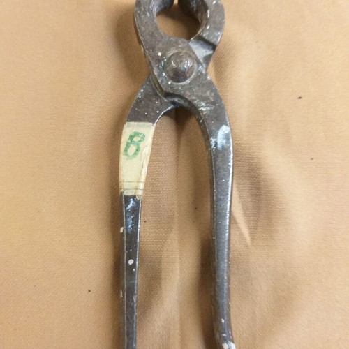 Old pincers used, pack of 4 pieces