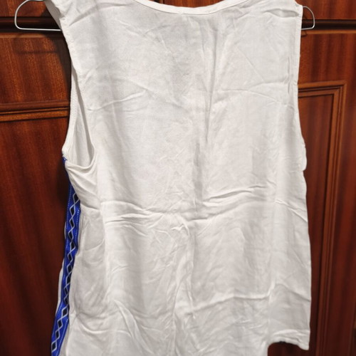 Tom Tailor sleeveless top new, size M, white with embroidered details