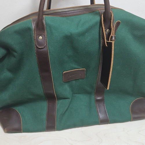 Jameson travel bag like new, green, with two compartments and strap