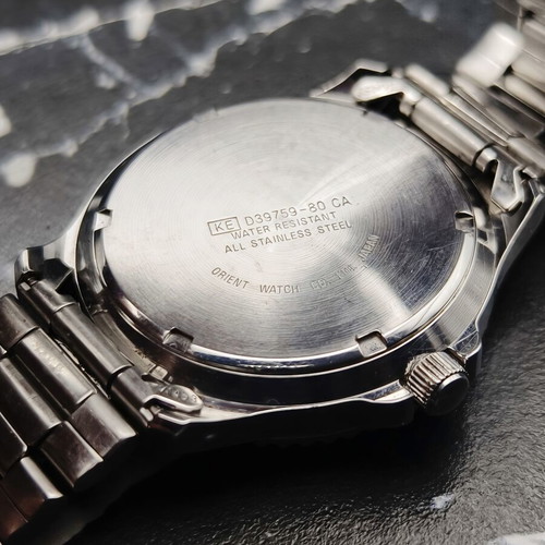 Orient Quartz 10 Bar Day-Date Diver watch used, vintage 1985–1992