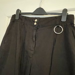 Bershka γυναικεία cargo παντελόνια 42 σαν καινούργια, μαύρα με ασημένιες λεπτομέρειες