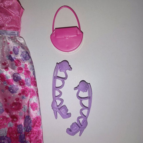 Barbie clothing set like new, romantic dress and accessories
