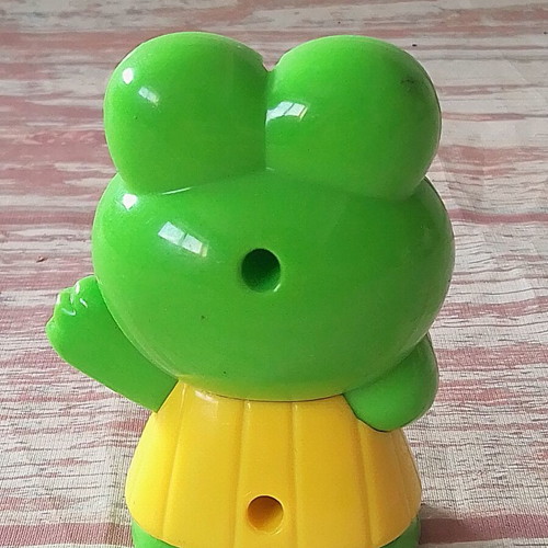 Frog rattle figure like new with rattle sound