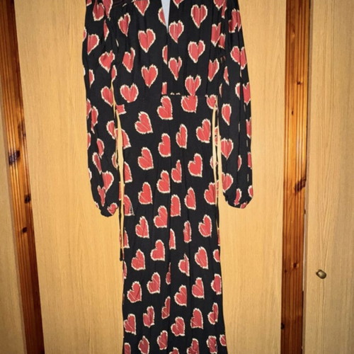 Karavan dress like new with thin rope belt, black and red