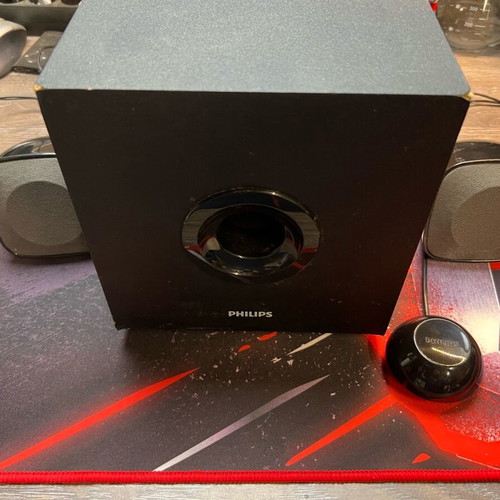 Philips SPA1305/10 multimedia speakers 2.1 like new