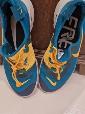 Nike Free shoes like new, green and yellow, size 42
