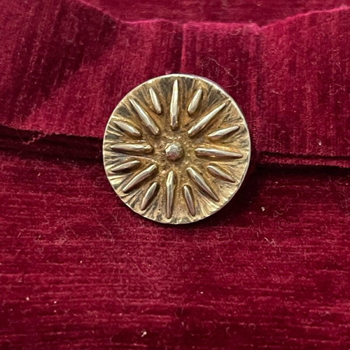 Zolotas pendant with the Sun of Vergina used
