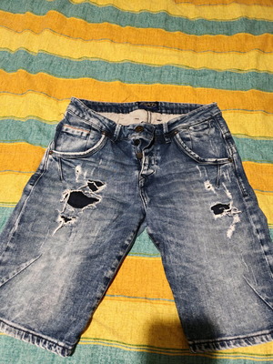 Pull & Bear Red Spot Jean Shorts used, size 29, blue