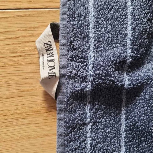 Zara Home body towel used, dark blue with light blue stripes 90x150