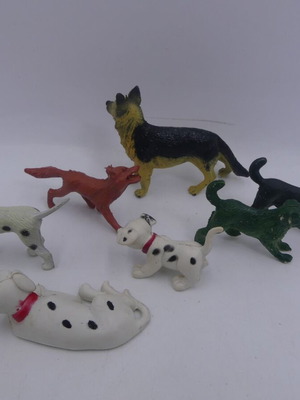 Small plastic dog figures set used