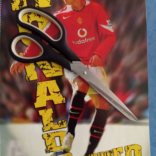 Match Football Magazine Issue 10-16 January 2006 Like New with Chelsea Poster