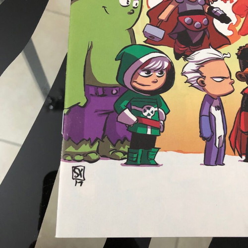 Avengers 675 Scottie Young Variant Cover new Marvel Comics 2018