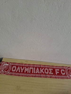Olympiacos scarf used