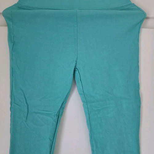 Ofelia elastic capri leggings new, size M with lace