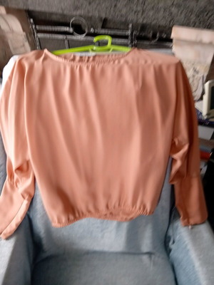 Toi Moi blouse like new, peach color with bold cuffs, size M