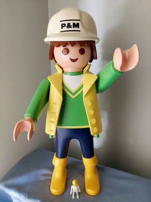 Display Playmobil XXL Construction Worker figure