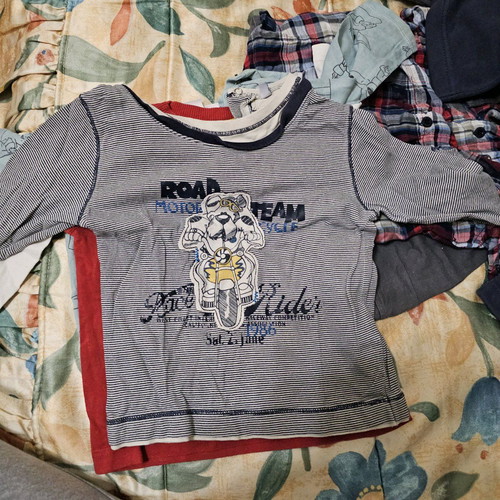 Baby T-shirts 12-18 months like new condition