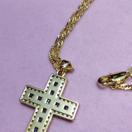Cross necklace with chain new