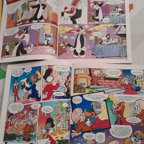 Looney Tunes classic comics set of 5 new, Greek