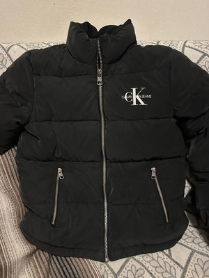 Μπουφάν Calvin Klein μέγεθος medium σαν καινούργιο, μαύρο