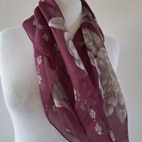 Scarf Made in Italy like new, fuchsia