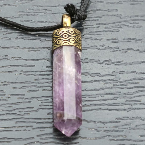 Energy crystal necklace with amethyst