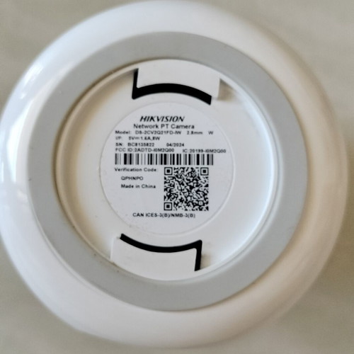 Hikvision DS-2CV2Q21FD-IW surveillance camera like new, 2 MP Full HD