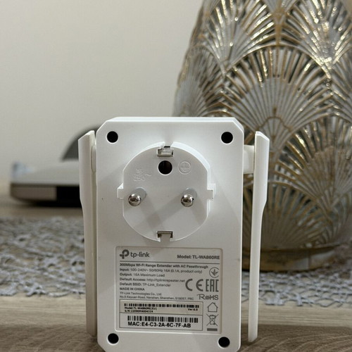 TP-Link TL-WA860RE WiFi Extender and TL-PA4010 Powerline Adapter Kit