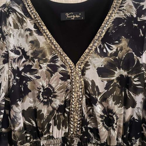 Maxi dress Fueguina floral in earthy tones with V neckline, like new