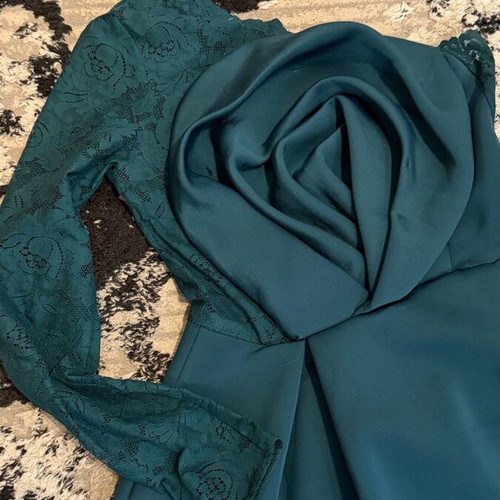 Dress size M like new, blue and green