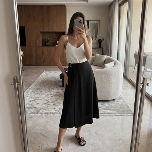 Asymmetric women's skirt black, like new, size XS
