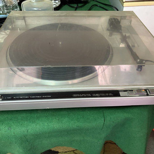 JVC L-A110 vintage vinyl turntable used, for repair or parts