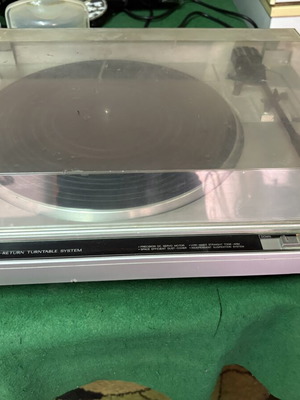 JVC L-A110 vintage vinyl turntable used, for repair or parts