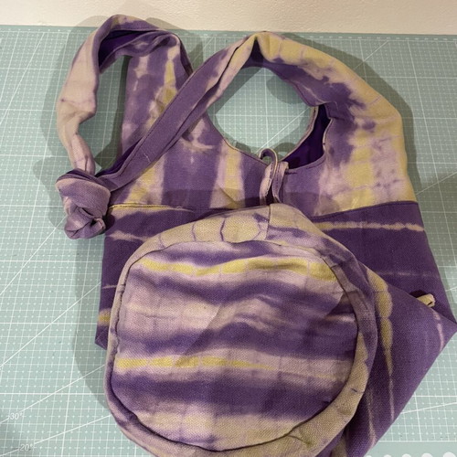Hobo bag like new, small, hippie style, purple, circular base