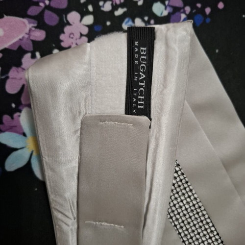 Bugatchi Men's Cummerbund and Neck Accessory Set satin silver, like new