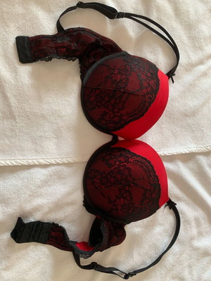 H&M bra like new, push-up, red and black