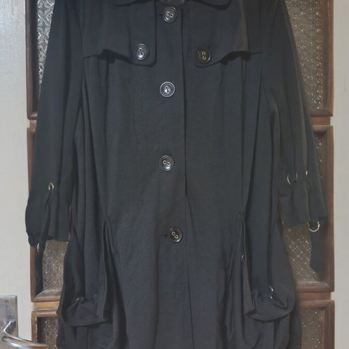 Women's thin coat with short sleeves like new, black, XL