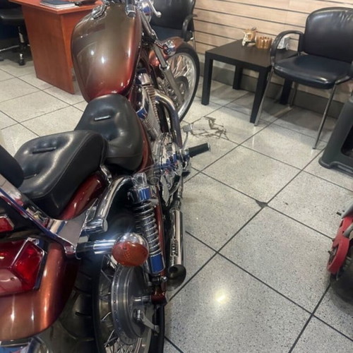 Suzuki Intruder 3500cc 1998 like new