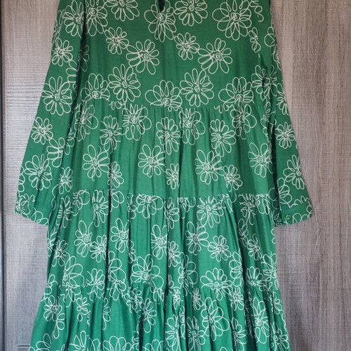 Zara embroidered green dress like new, size M